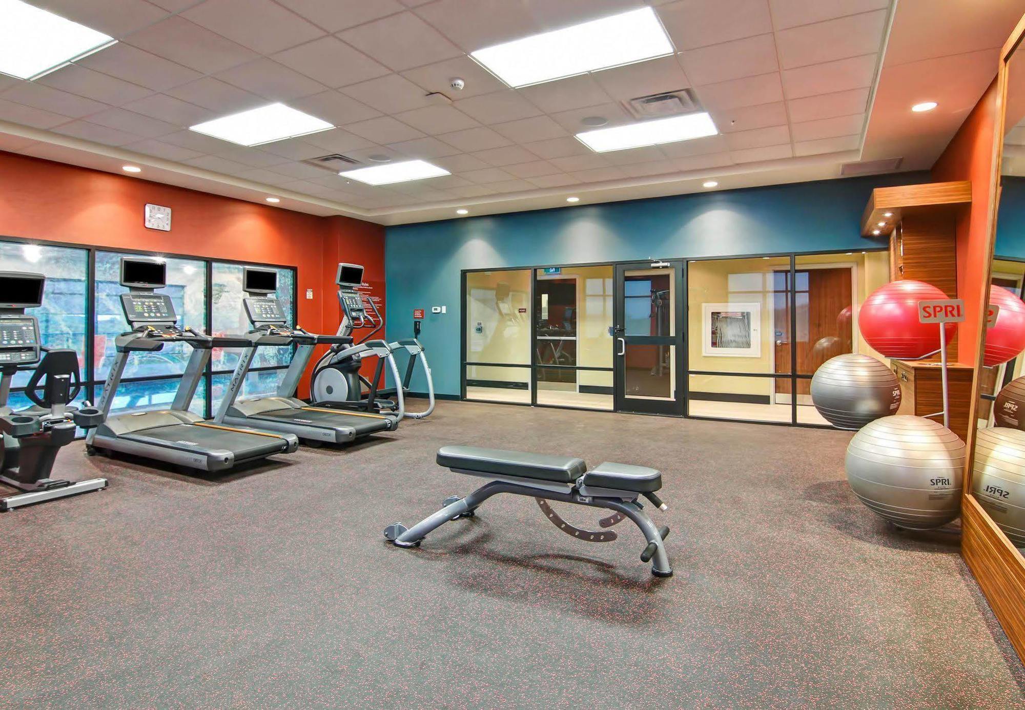 Towneplace Suites By Marriott Kincardine Esterno foto